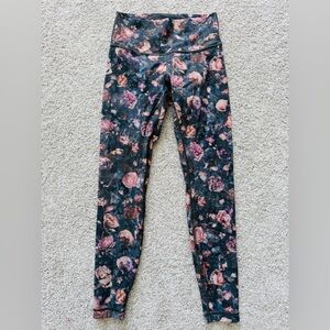 Lululemon size 6 leggings.  Super cute floral design.  Inseam. 26 1/2 inches.